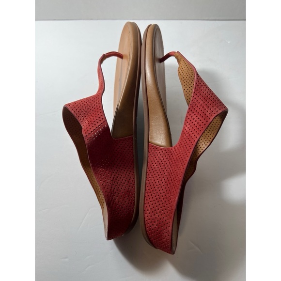 Fitflop Red Sandals Minimalist Thong Style - Picture 5 of 7